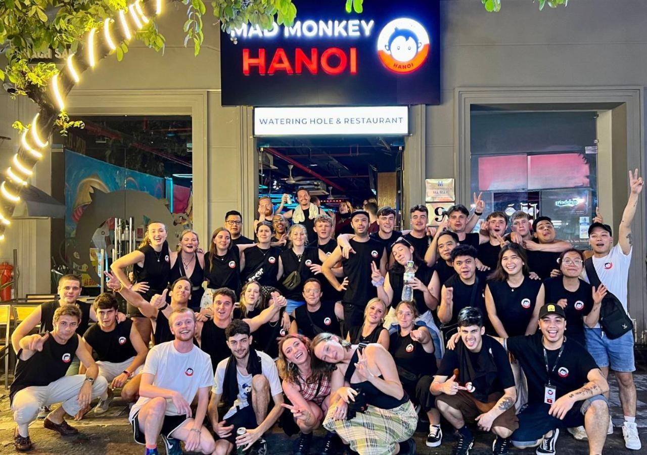 Mad Monkey Hanoi Hostel Bagian luar foto