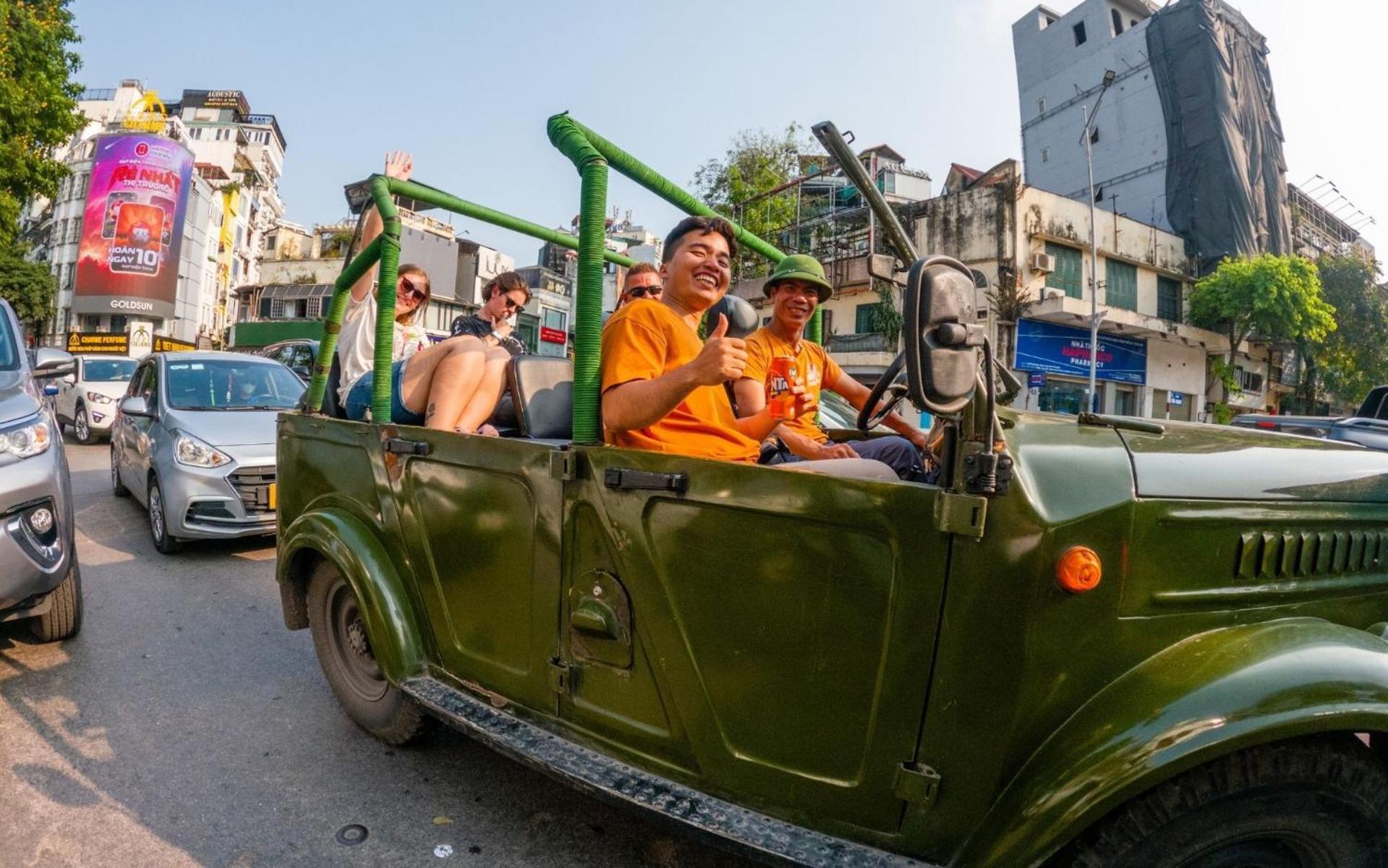 Mad Monkey Hanoi Hostel Bagian luar foto